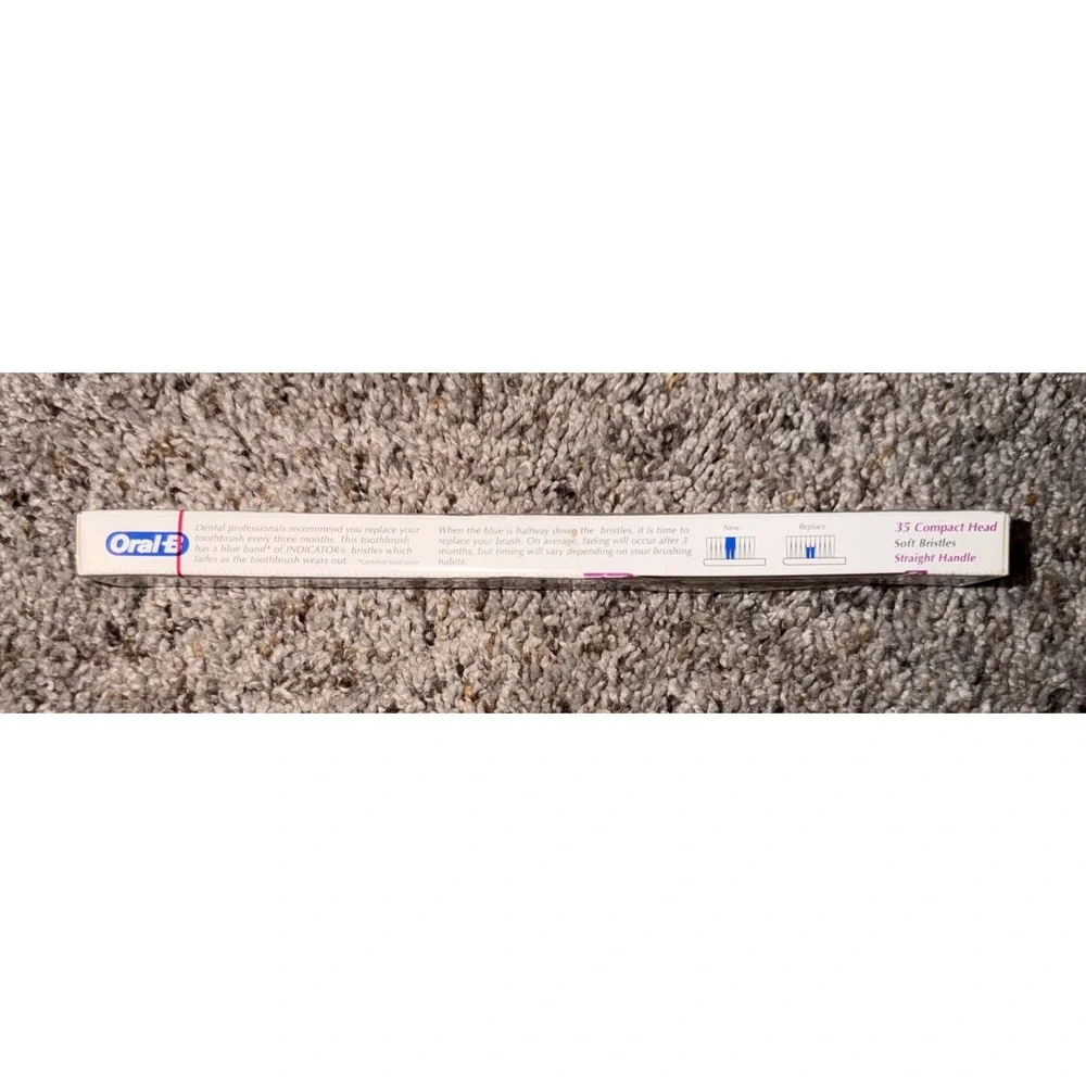 Vintage 1993 Oral B 35‎ Soft Straight Indicator Bristles Toothbrush Blue